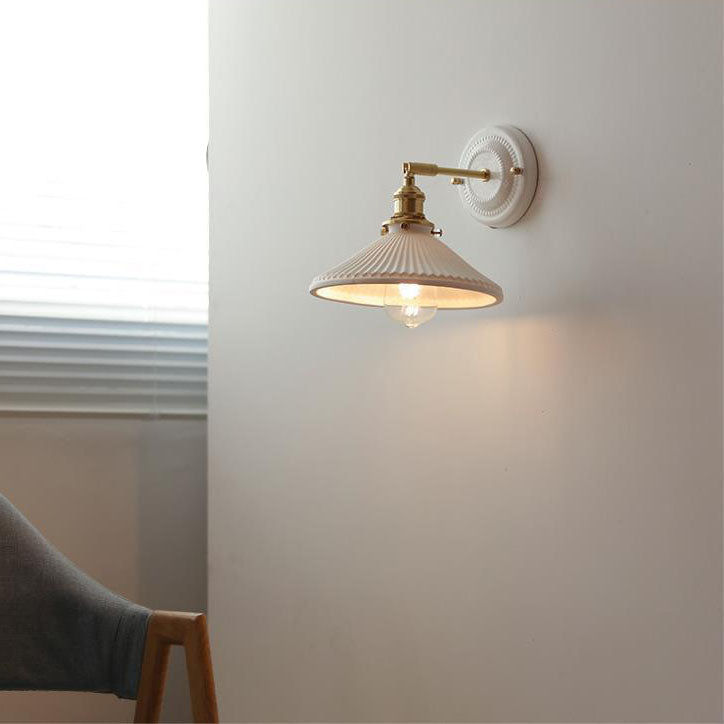 Traditional Vintage Round Ceramic Brass 1-Light Wall Sconce Lamp