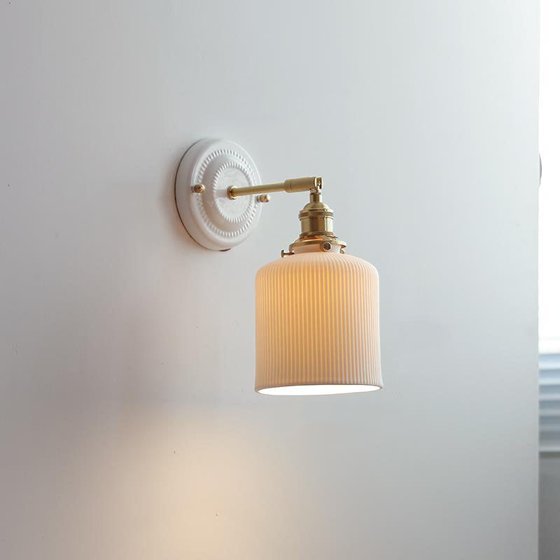 Traditional Vintage Round Ceramic Brass 1-Light Wall Sconce Lamp